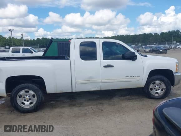 2012 Chevrolet Silverado 1500 LT with VIN 1GCRCSE06CZ169314, listed as a IAAI auction lot 43281218 with 239,181 mi miles and . Bid and sale history available at DreamBid. Image 13.