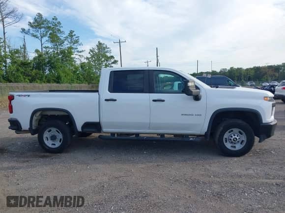 2021 Chevrolet Silverado 2500HD Work Truck z VIN 1GC1YLE76MF105939, wystawiony jako IAAI lot #42603293 z przebiegiem 102 423 mil mil oraz . Historia ofert i sprzedaży dostępna na DreamBid. Obrazek 13.