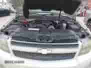 2010 Chevrolet Tahoe LTZ z VIN 1GNUCCE08AR165303, wystawiony jako IAAI lot #42588677 z przebiegiem 232 159 mil mil oraz . Historia ofert i sprzedaży dostępna na DreamBid. Obrazek 10.