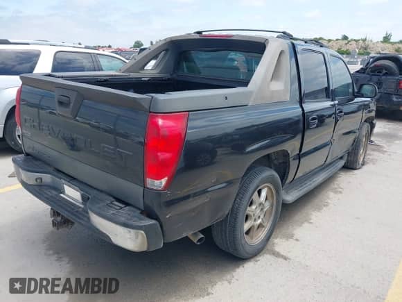 2006 Chevrolet Avalanche Z66 с VIN 3GNEC12Z96G139036, выставлен на аукционе IAAI как лот 42361734 с пробегом 236 732 миль миль и . История ставок и продаж доступна на DreamBid. Изображение 4.