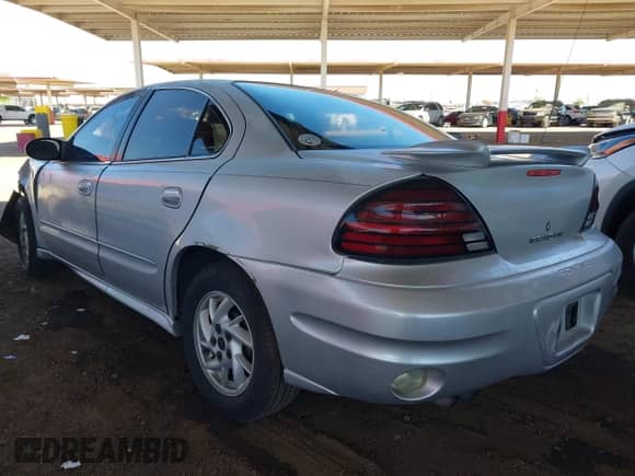 2004 Pontiac Grand Am SE1 с VIN 1G2NF52E84M559681, выставлен на аукционе IAAI как лот 43172583 с пробегом Не указан миль и . История ставок и продаж доступна на DreamBid. Изображение 3.
