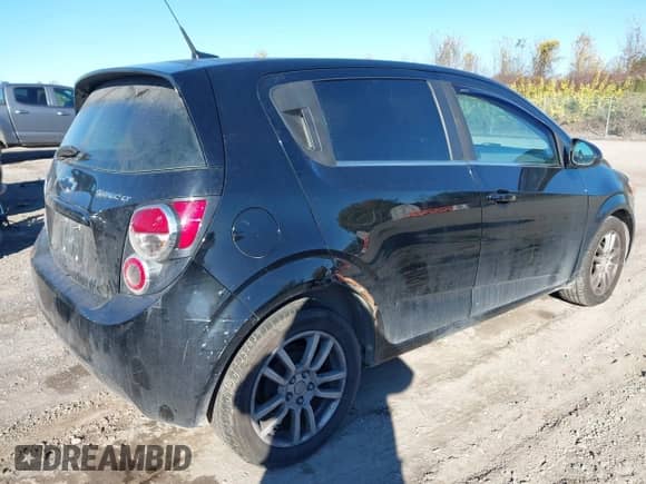2012 Chevrolet Sonic LT с VIN 1G1JC6SH2C4121314, выставлен на аукционе IAAI как лот 43470559 с пробегом 103 652 миль миль и . История ставок и продаж доступна на DreamBid. Изображение 4.