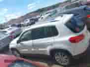 2014 Volkswagen Tiguan S с VIN WVGBV3AX3EW579136, выставлен на аукционе IAAI как лот 43344861 с пробегом 103 080 миль миль и . История ставок и продаж доступна на DreamBid. Изображение 14.