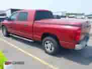 2007 Dodge 1500 SLT z VIN 3D7KR19D87G825922, wystawiony jako IAAI lot #42389240 z przebiegiem 203 026 mil mil oraz . Historia ofert i sprzedaży dostępna na DreamBid. Obrazek 3.