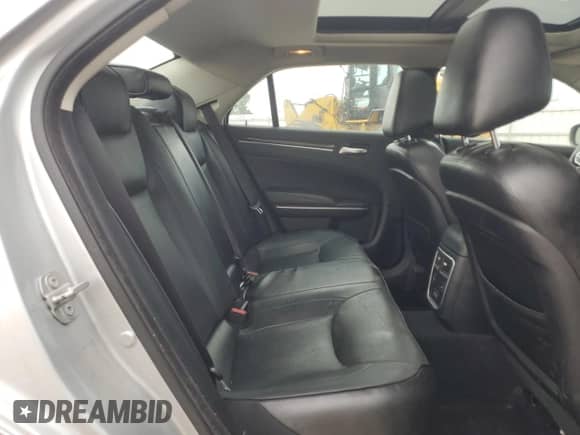 2020 Chrysler 300 Limited с VIN 2C3CCAEG0LH116934, выставлен на аукционе Copart как лот 67843945 с пробегом 76 220 миль миль и Списание • Salvage title. История ставок и продаж доступна на DreamBid. Изображение 10.