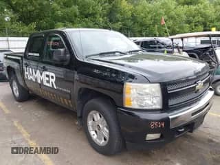 2010 Chevrolet Silverado 1500 LT z VIN 3GCRKSE35AG229271, wystawiony jako IAAI lot #42778524 z przebiegiem 261 199 mil mil oraz . Historia ofert i sprzedaży dostępna na DreamBid. Obrazek 1.