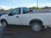 2019 Ford F-150 XL z VIN 1FTMF1CB3KKE76558, wystawiony jako IAAI lot #43252157 z przebiegiem 44 144 mil mil oraz . Historia ofert i sprzedaży dostępna na DreamBid. Obrazek 14.