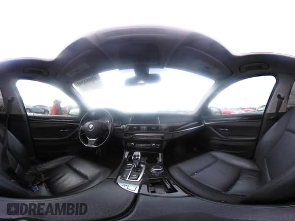 2016 BMW 5 Series 528i xDrive с VIN WBA5A7C5XGG152319, выставлен на аукционе IAAI как лот 42053341 с пробегом 90 500 миль миль и . История ставок и продаж доступна на DreamBid. Изображение 22.