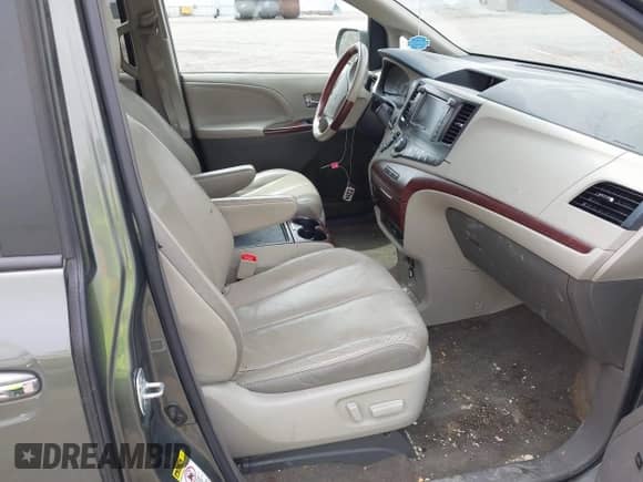 2013 Toyota Sienna XLE AAS with VIN 5TDYK3DC0DS340531, listed as a IAAI auction lot 42080852 with 163,648 mi miles and . Bid and sale history available at DreamBid. Image 5.