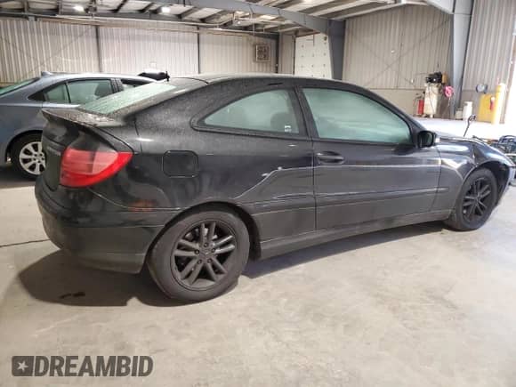 2002 Mercedes-Benz C 230/260/280/320 with VIN WDBRN47J42A341699, listed as a Copart auction lot 82357625 with 110,886 mi miles and Salvage title. Bid and sale history available at DreamBid. Image 3.