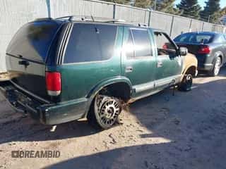 2001 Chevrolet Blazer LT с VIN 1GNDT13W81K244989, выставлен на аукционе IAAI как лот 43518485 с пробегом Не указан миль и . История ставок и продаж доступна на DreamBid. Изображение 4.