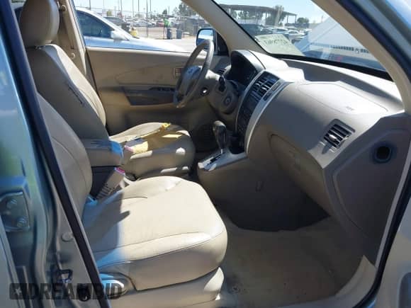 2007 Hyundai Tucson SE z VIN KM8JN12D87U638359, wystawiony jako IAAI lot #42778963 z przebiegiem 193 940 mil mil oraz . Historia ofert i sprzedaży dostępna na DreamBid. Obrazek 5.