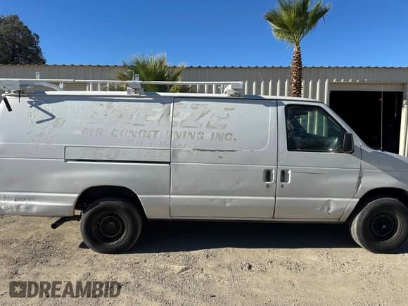 2004 Ford Econoline Cargo с VIN 1FTSS34L54HB39217, выставлен на аукционе IAAI как лот 42809062 с пробегом 179 934 миль миль и . История ставок и продаж доступна на DreamBid. Изображение 6.