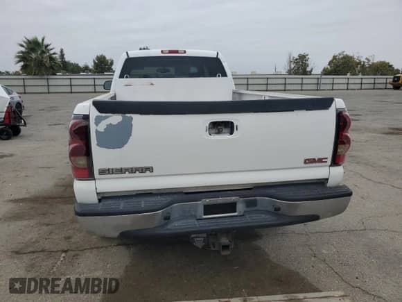 2004 Chevrolet Silverado 2500HD LS z VIN 1GCHK23U04F194278, wystawiony jako Copart lot #83757055 z przebiegiem 261 583 mil mil oraz Czysty tytuł • Clean title. Historia ofert i sprzedaży dostępna na DreamBid. Obrazek 6.