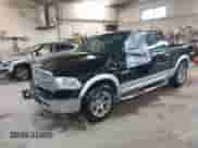 2014 Ram 1500 Laramie z VIN 1C6RR7NM2ES476528, wystawiony jako IAAI lot #42309574 z przebiegiem 150 307 mil mil oraz . Historia ofert i sprzedaży dostępna na DreamBid. Obrazek 17.