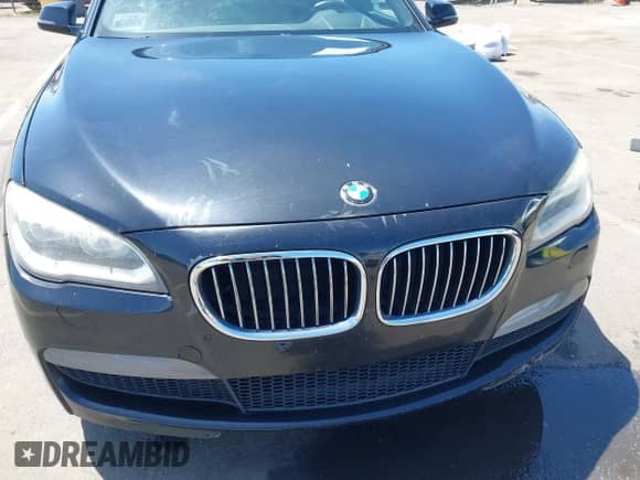 2015 BMW 7 Series 740Li с VIN WBAYE4C50FD138977, выставлен на аукционе IAAI как лот 42277341 с пробегом 109 877 миль миль и . История ставок и продаж доступна на DreamBid. Изображение 6.