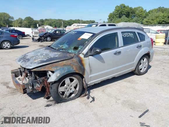 2008 Dodge Caliber SE с VIN 1B3HB28BX8D749277, выставлен на аукционе IAAI как лот 43230949 с пробегом 230 500 миль миль и . История ставок и продаж доступна на DreamBid. Изображение 2.