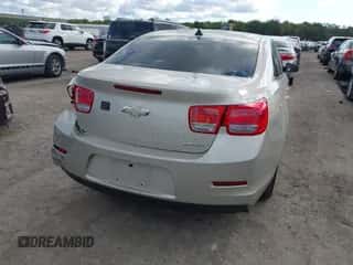 2013 Chevrolet Malibu LS с VIN 1G11B5SA2DF247520, выставлен на аукционе IAAI как лот 43395557 с пробегом Не указан миль и . История ставок и продаж доступна на DreamBid. Изображение 4.