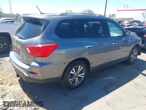 2017 Nissan Pathfinder SL с VIN 5N1DR2MM2HC683907, выставлен на аукционе IAAI как лот 43018420 с пробегом 170 001 миль миль и . История ставок и продаж доступна на DreamBid. Изображение 4.