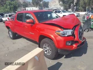 2017 Toyota Tacoma SR5 z VIN 3TMBZ5DN3HM011763, wystawiony jako IAAI lot #43408917 z przebiegiem 227 580 mil mil oraz . Historia ofert i sprzedaży dostępna na DreamBid. Obrazek 1.