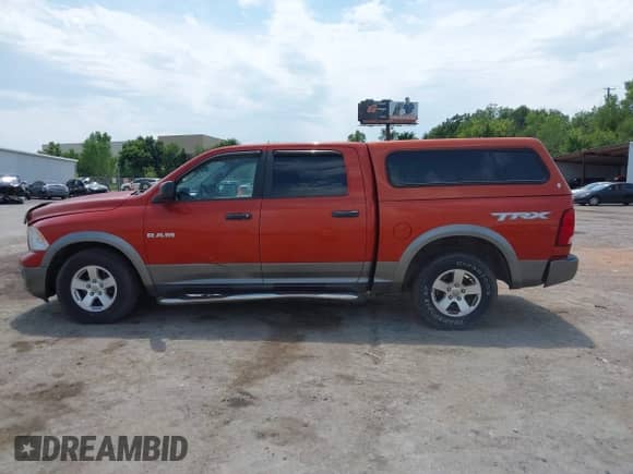 2009 Dodge 1500 SLT with VIN 1D3HB13P69S754217, listed as a IAAI auction lot 42933681 with 228,162 mi miles and . Bid and sale history available at DreamBid. Image 14.