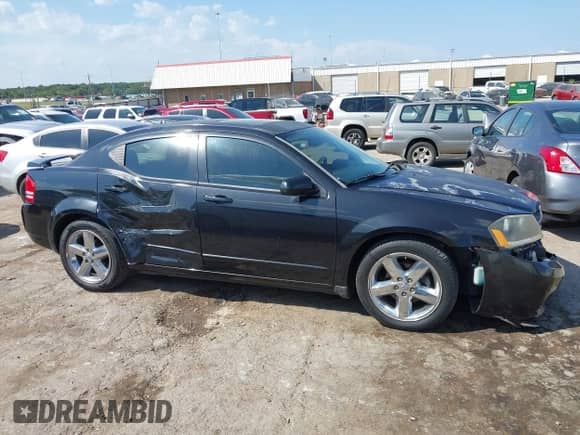 2008 Dodge Avenger R/T с VIN 1B3LC76M48N180719, выставлен на аукционе IAAI как лот 43021480 с пробегом 170 072 миль миль и . История ставок и продаж доступна на DreamBid. Изображение 14.