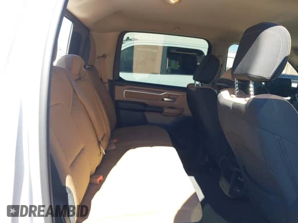 2020 Ram 1500 Big Horn z VIN 1C6RREFT0LN311731, wystawiony jako IAAI lot #41762460 z przebiegiem 58 254 mil mil oraz . Historia ofert i sprzedaży dostępna na DreamBid. Obrazek 8.