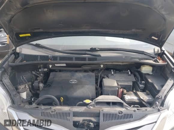 2015 Toyota Sienna XLE with VIN 5TDYK3DC3FS638686, listed as a IAAI auction lot 42482709 with 187,118 mi miles and . Bid and sale history available at DreamBid. Image 10.