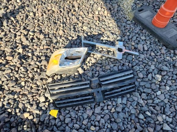 2010 Dodge Grand Caravan SXT with VIN 2D4RN5DX3AR290287, listed as a Copart auction lot 84443785 with 208,196 mi miles and Salvage title. Bid and sale history available at DreamBid. Image 13.