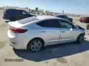 2017 Hyundai Elantra SE z VIN 5NPD84LF1HH041673, wystawiony jako Copart lot #71273635 z przebiegiem 132 317 mil mil oraz Szkoda całkowita • Salvage title. Historia ofert i sprzedaży dostępna na DreamBid. Obrazek 3.