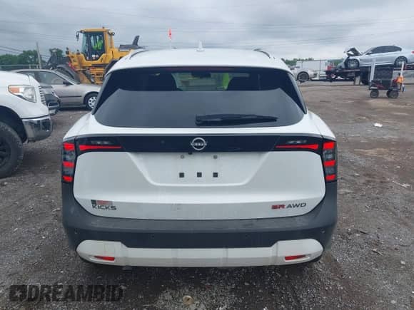 2025 Nissan Kicks SR with VIN 3N8AP6DB9SL348498, listed as a IAAI auction lot 42495326 with 4,317 mi miles and . Bid and sale history available at DreamBid. Image 17.