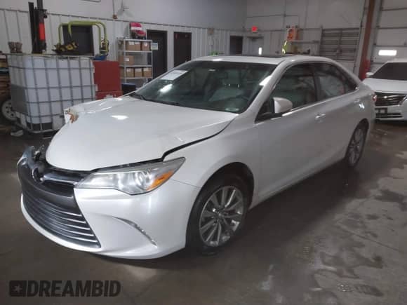 2016 Toyota Camry XLE с VIN 4T1BF1FK1GU601082, выставлен на аукционе IAAI как лот 41593120 с пробегом 229 889 миль миль и . История ставок и продаж доступна на DreamBid. Изображение 17.