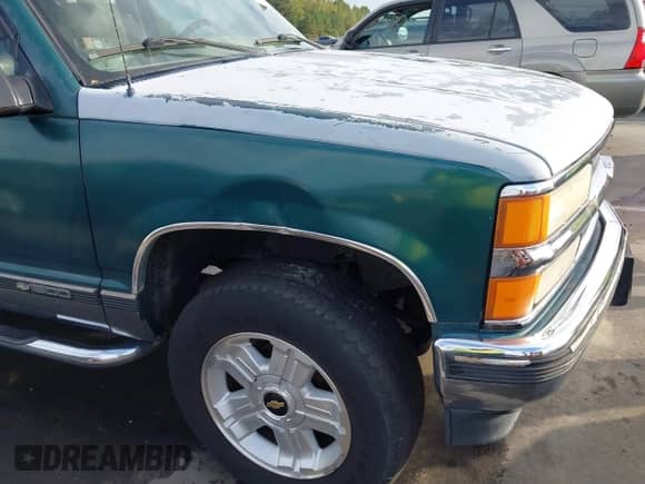1996 Chevrolet Silverado 1500 with VIN 2GCEK19R3T1130144, listed as a IAAI auction lot 43324635 with 233,545 mi miles and . Bid and sale history available at DreamBid. Image 17.