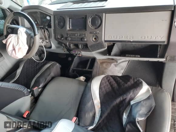 2013 Ford F-250 XL с VIN 1FT7X2B64DEA23829, выставлен на аукционе Copart как лот 83969295 с пробегом 82 330 миль миль и Списание • Salvage title. История ставок и продаж доступна на DreamBid. Изображение 8.