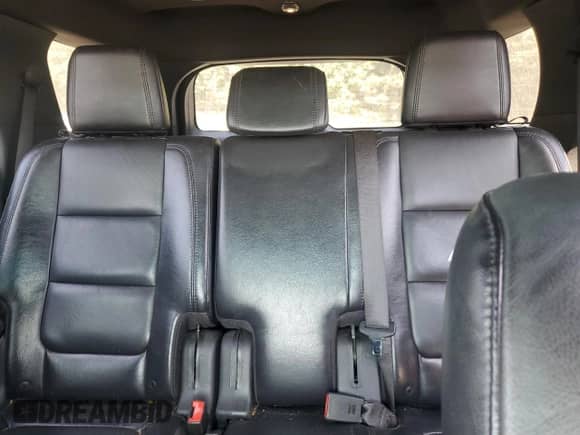 2012 Ford Explorer XLT z VIN 1FMHK7D8XCGA90495, wystawiony jako Copart lot #70927525 z przebiegiem 178 018 mil mil oraz Szkoda całkowita • Salvage title. Historia ofert i sprzedaży dostępna na DreamBid. Obrazek 10.