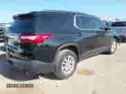 2020 Chevrolet Traverse LT Cloth z VIN 1GNERGKW1LJ317717, wystawiony jako IAAI lot #42681174 z przebiegiem 100 517 mil mil oraz . Historia ofert i sprzedaży dostępna na DreamBid. Obrazek 4.