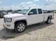 2017 GMC Sierra 1500 z VIN 1GTV2LEC7HZ249567, wystawiony jako Copart lot #70647595 z przebiegiem 98 527 mil mil oraz Szkoda całkowita • Salvage title. Historia ofert i sprzedaży dostępna na DreamBid. Obrazek 1.