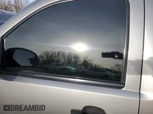 2007 GMC Sierra 1500 Work Truck с VIN 1GTEC14C17Z559523, выставлен на аукционе Copart как лот 82918344 с пробегом 120 299 миль миль и Списание • Salvage title. История ставок и продаж доступна на DreamBid. Изображение 7.