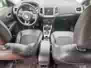 2018 Jeep Compass Latitude z VIN 3C4NJCBB9JT108608, wystawiony jako Copart lot #62002645 z przebiegiem 116 450 mil mil oraz Czysty tytuł • Clean title. Historia ofert i sprzedaży dostępna na DreamBid. Obrazek 8.