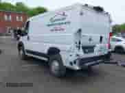 2023 Ram ProMaster Cargo с VIN 3C6LRVNG5PE552754, выставлен на аукционе IAAI как лот 42235453 с пробегом 27 975 миль миль и . История ставок и продаж доступна на DreamBid. Изображение 3.