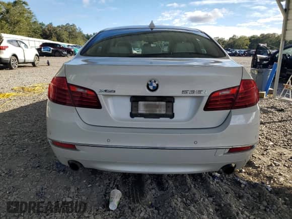 2014 BMW 5 Series 535i xDrive with VIN WBA5B3C56ED530849, listed as a Copart auction lot 82264625 with 119,030 mi miles and Clean title. Bid and sale history available at DreamBid. Image 6.