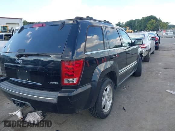 2005 Jeep Grand Cherokee Limited with VIN 1J4HR58N25C719238, listed as a IAAI auction lot 43248225 with 158,606 mi miles and . Bid and sale history available at DreamBid. Image 4.