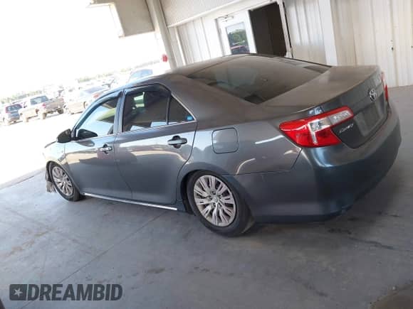 2013 Toyota Camry LE z VIN 4T1BD1FK7DU064283, wystawiony jako IAAI lot #42308435 z przebiegiem 183 355 mil mil oraz . Historia ofert i sprzedaży dostępna na DreamBid. Obrazek 14.