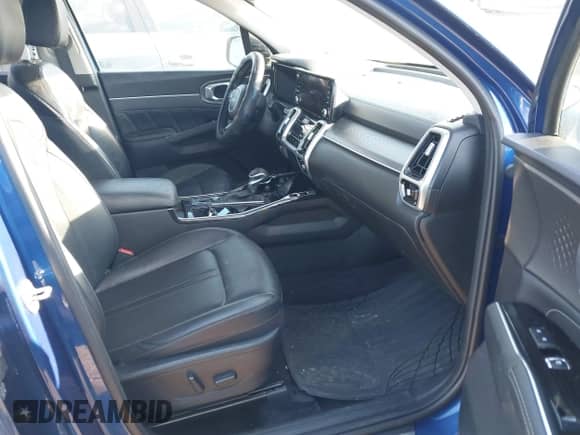 2023 Kia Sorento X-Line SX Prestige with VIN 5XYRKDLF3PG196545, listed as a IAAI auction lot 41453533 with 11,676 mi miles and . Bid and sale history available at DreamBid. Image 5.