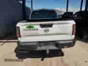 2023 Nissan Frontier S z VIN 1N6ED1CL6PN605771, wystawiony jako Copart lot #71957755 z przebiegiem 60 550 mil mil oraz Szkoda całkowita • Salvage title. Historia ofert i sprzedaży dostępna na DreamBid. Obrazek 6.