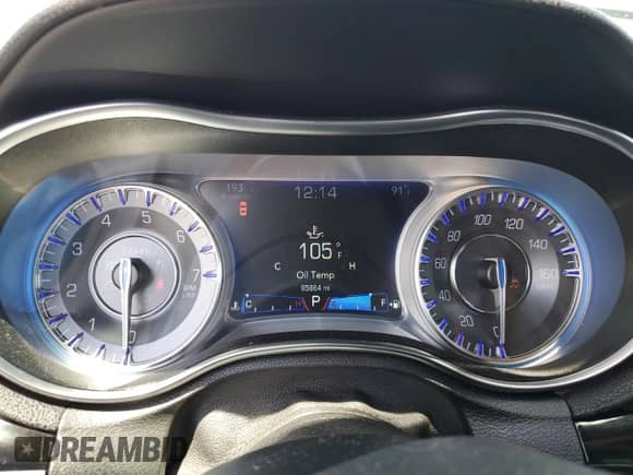 2018 Chrysler 300 S с VIN 2C3CCABT5JH174990, выставлен на аукционе Copart как лот 60516125 с пробегом 95 864 миль миль и Списание • Salvage title. История ставок и продаж доступна на DreamBid. Изображение 9.