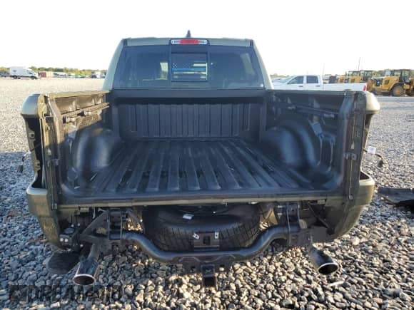 2021 Ram 1500 Laramie с VIN 1C6RREJT4MN801050, выставлен на аукционе Copart как лот 68660265 с пробегом 32 555 миль миль и Списание • Salvage title. История ставок и продаж доступна на DreamBid. Изображение 6.