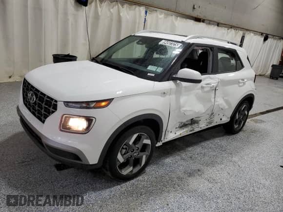 2025 Hyundai Venue SEL with VIN KMHRC8A30SU392734, listed as a Copart auction lot 89492325 with 2,732 mi miles and Non repairable. Bid and sale history available at DreamBid. Image 1.