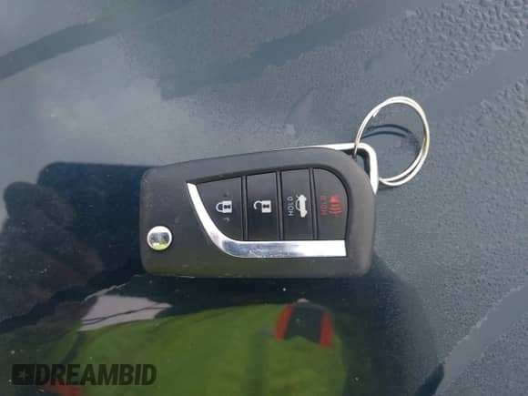 2021 Toyota Camry SE Nightshade z VIN 4T1G11AKXMU405598, wystawiony jako IAAI lot #43286695 z przebiegiem 59 916 mil mil oraz . Historia ofert i sprzedaży dostępna na DreamBid. Obrazek 11.