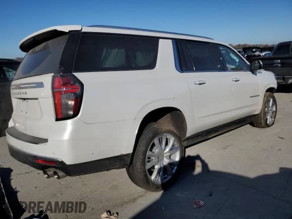 2024 Chevrolet Suburban High Country z VIN 1GNSKGKL2RR354587, wystawiony jako Copart lot #83777924 z przebiegiem 7 996 mil mil oraz Szkoda całkowita • Salvage title. Historia ofert i sprzedaży dostępna na DreamBid. Obrazek 3.